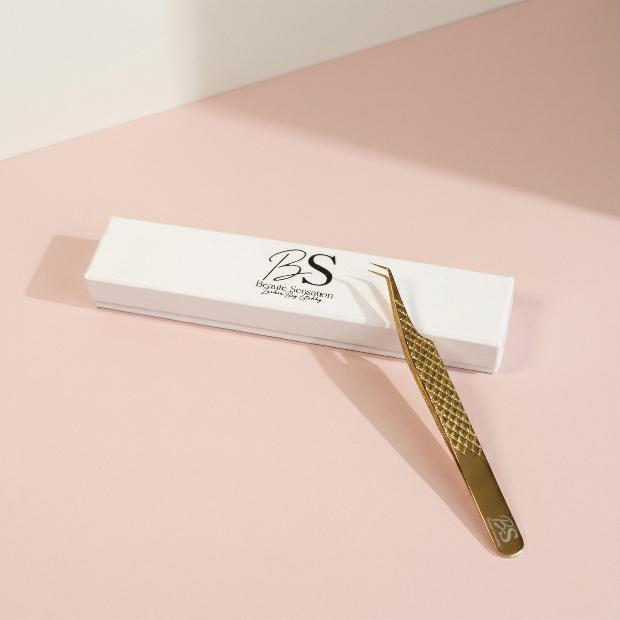 Pince courbée à 45°