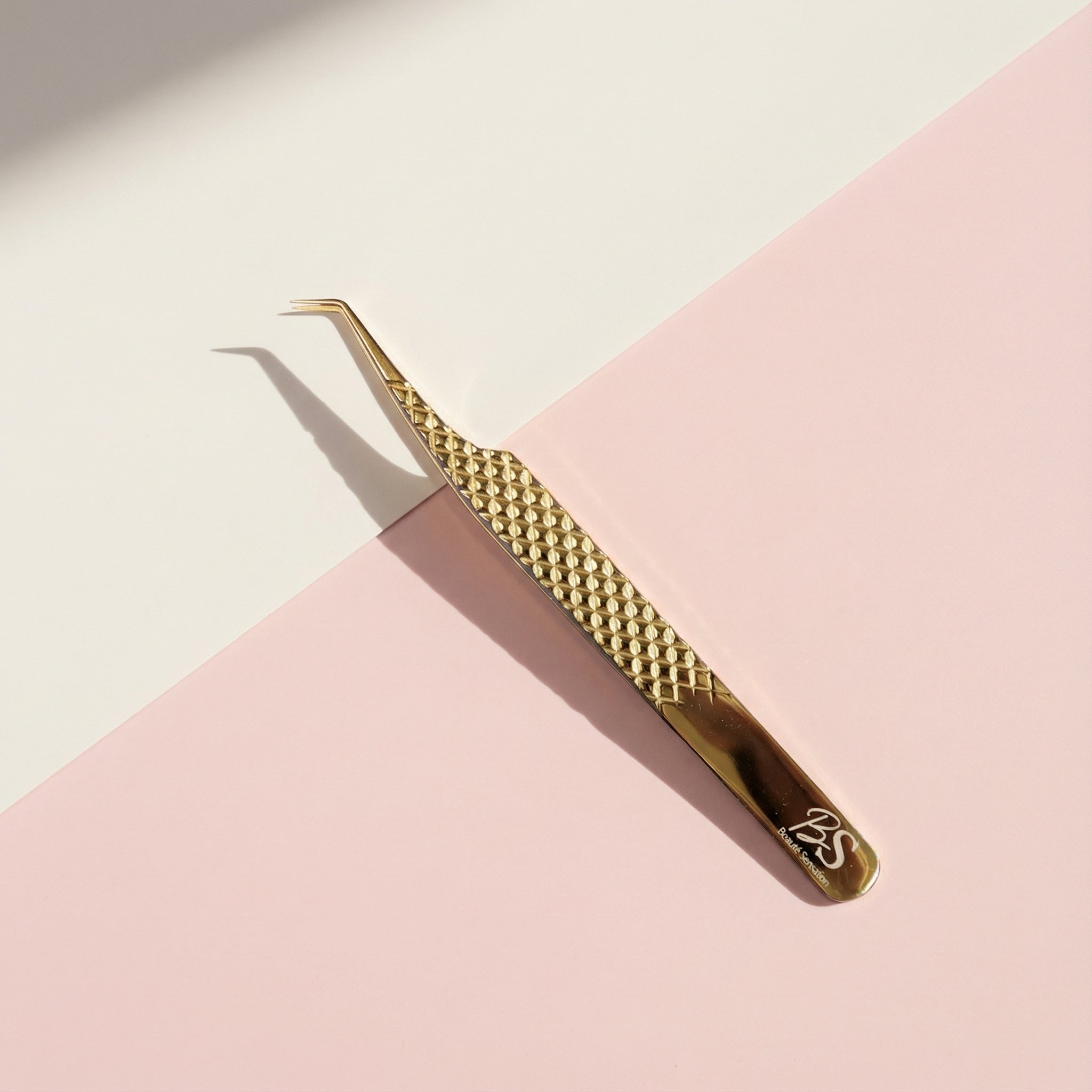 Pince courbée à 45°